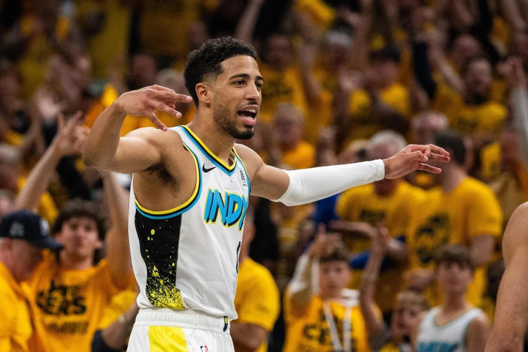 “Tyrese Haliburton：现实版动漫主角降临！季后赛四轮绝杀逆天剧本，NBA全联盟崩溃：’他不能总这样逃脱！'”