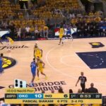“魔鬼魔法降临NBA！Siakam星体投射恐怖力量，步行者黑魔法震惊全场！”
